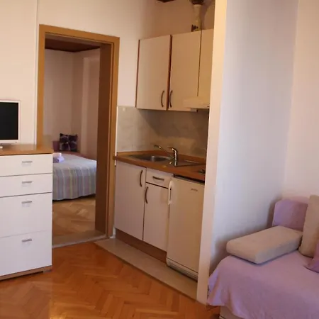 Milkovic Apartment Tucepi